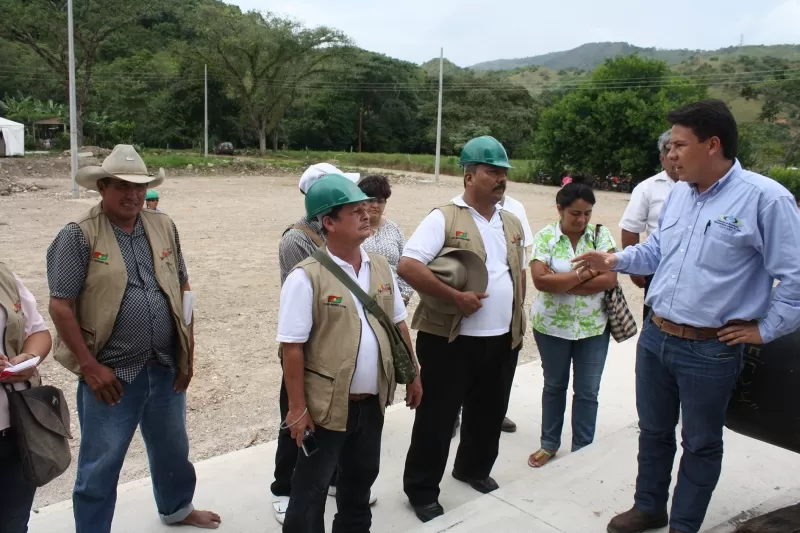 Visita a construcción de planta modular para agua potable para Yopal.